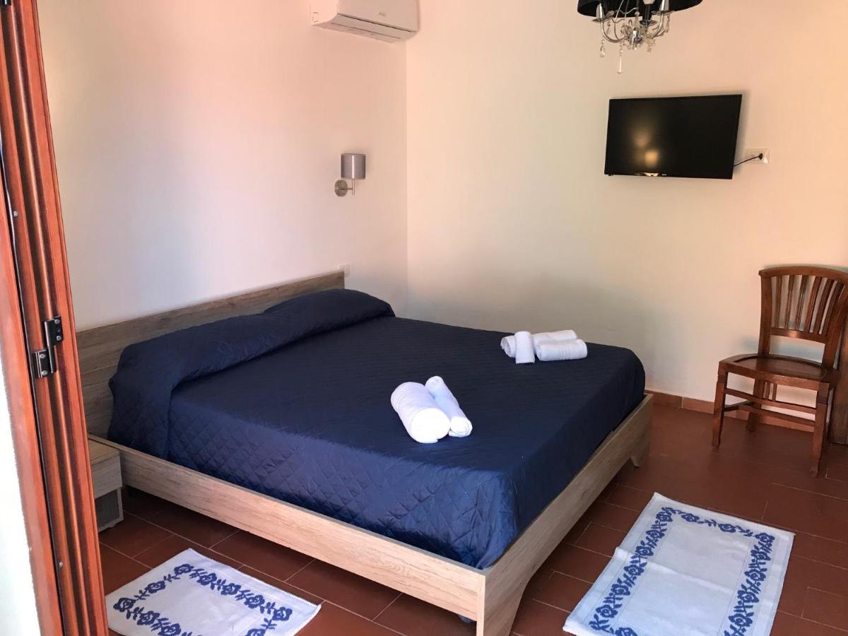 B&B Da Tizy San Teodoro  Zewnętrze zdjęcie