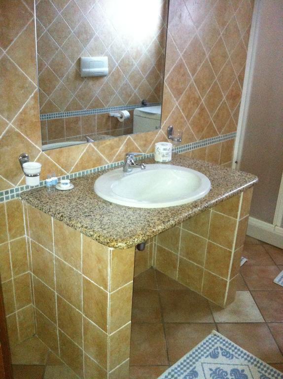 B&B Da Tizy San Teodoro  Pokój zdjęcie